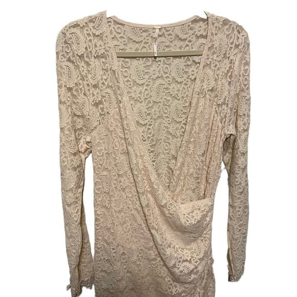 NWT Free People Pearl Lace Mini Champagne Toast - Picture 3 of 9